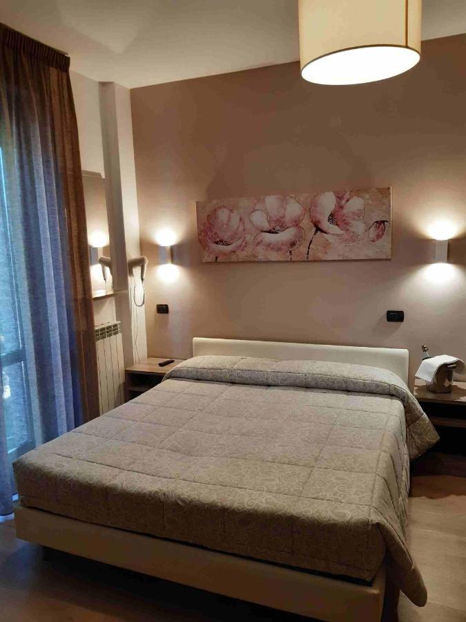 Hotel Il Boschetto Tolentino Exterior photo