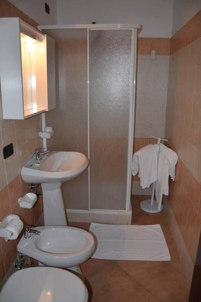 Hotel Il Boschetto Tolentino Exterior photo